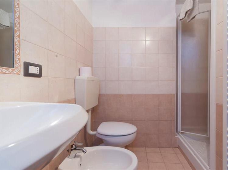 Pisolo In Citta Casa Vacanze Nel Centro Storico Bolonia Exterior foto